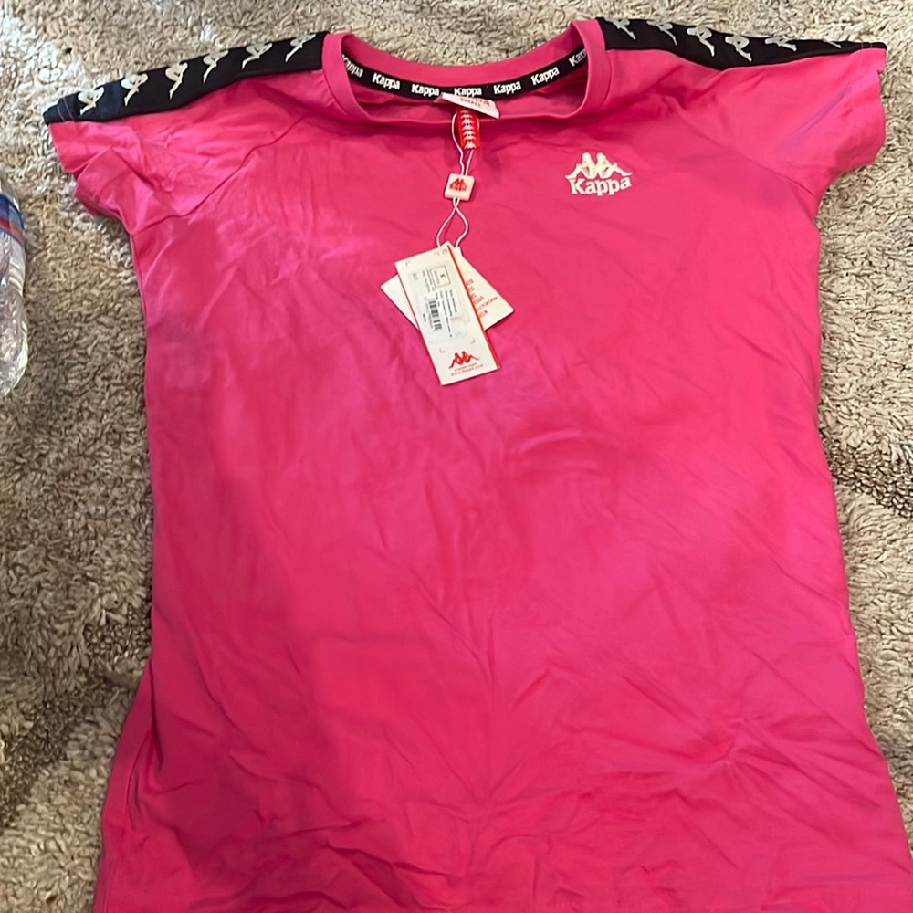 Kaapa pink tape logo tshirt